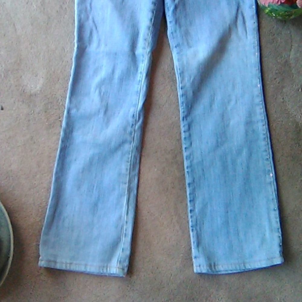 Mu Light Wash Retro Jeans With Bling - Picture 2 of 13